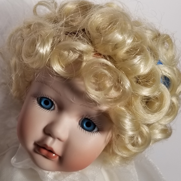 Ashton Drake Galleries Sweet Dreams Angel Doll by Artist Cindy McClure NIB - Picture 5 of 10